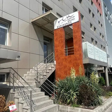 Rin Grand Apartment *